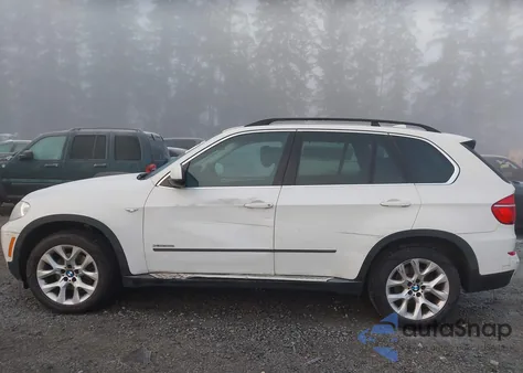 2013 BMW X5 xDrive35I/xDrive35I Premium/xDrive35I Sport Activity из США, поврежденный, VIN 5UXZV4C55D0E08539